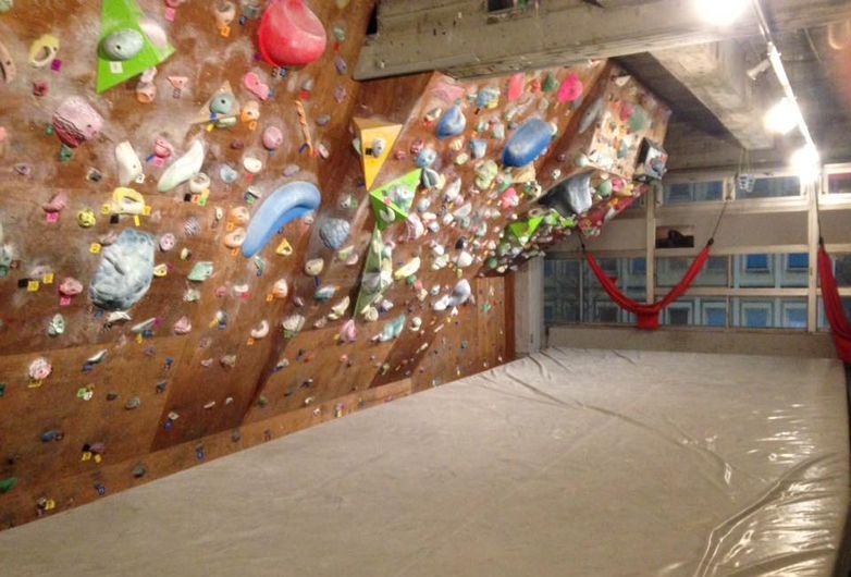 ビークス クライミングスタジオ 千葉中央 Climbersはクライミング ボルダリングをテーマにした総合webサイト