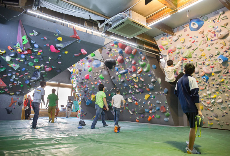 Rocky 船橋店｜CLIMBERSはクライミング、ボルダリングをテーマにし ...