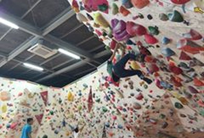 スハラクライミングジム 池田店 Climbersはクライミング ボルダリングをテーマにした総合webサイト