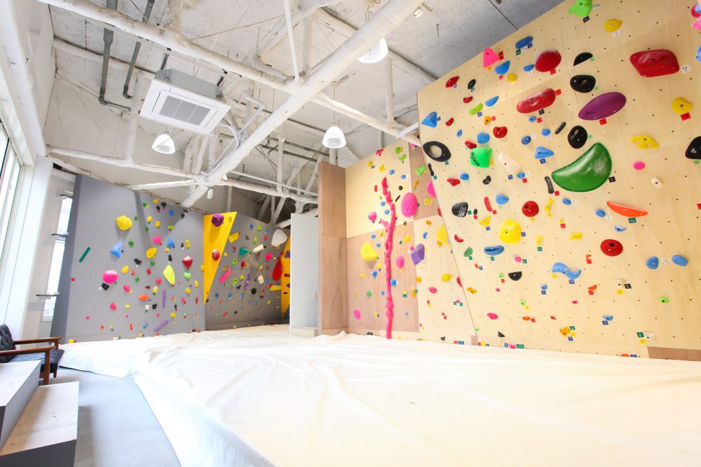 Travis Bouldering Studio Climbersはクライミング ボルダリングをテーマにした総合webサイト