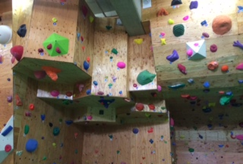 ボルダリングジム ロッケストラ Climbersはクライミング ボルダリングをテーマにした総合webサイト