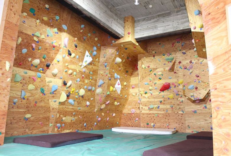 リバストーン Climbersはクライミング ボルダリングをテーマにした総合webサイト