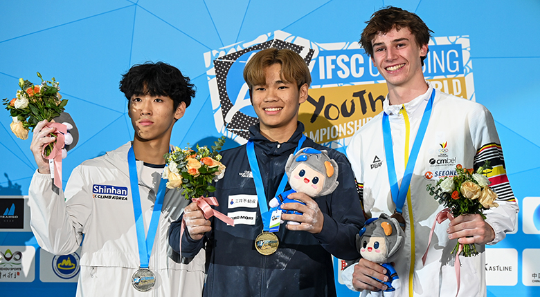 長森晴がU-18のボルダーを制する【クライミングユース世界選手権2024】